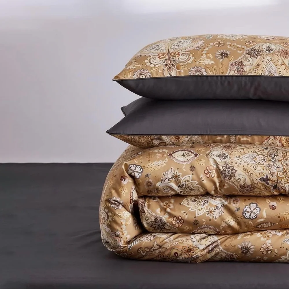 NEW West Elm Beige Floral Damask Paisley Queen / King Bedding Duvet & Sham Set